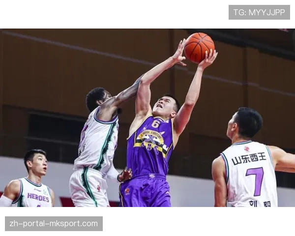 布雷斯特主力后腰伤停四周,球队防守转换体系面临考验